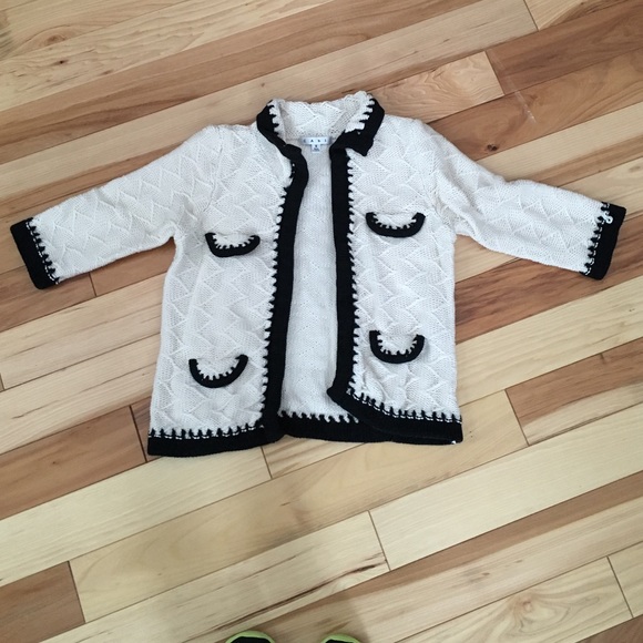 Cabi tan and black sweater 3/4 length sleeve