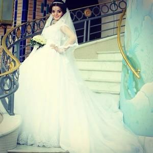 Meet your Posher, Feruza