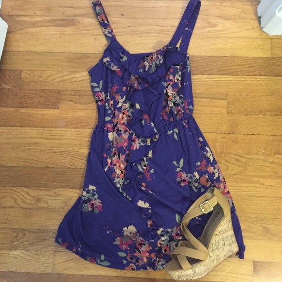 Express Dresses & Skirts - Express floral dress