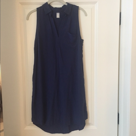 Navy blue sleeveless dress with collar