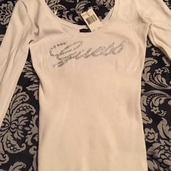 Guess Sweater - Picture 3 of 4