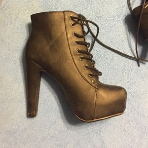 Black tie up booties