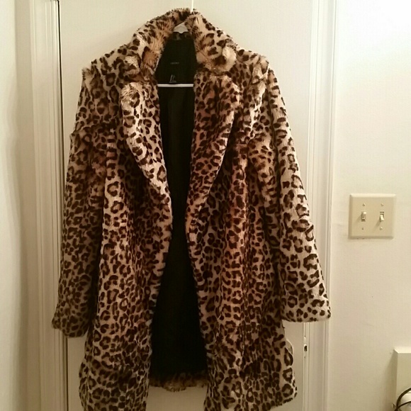Faux gur leopard print jacket