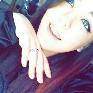 Meet your Posher, Danika