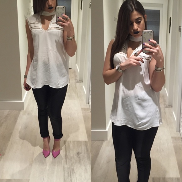 Tops - Choker neckline top