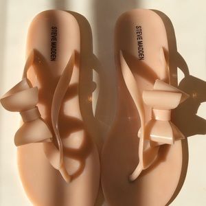 Steve Madden Nude Bow Flip Flops