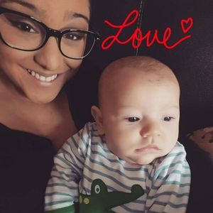 Meet your Posher, Adrienne