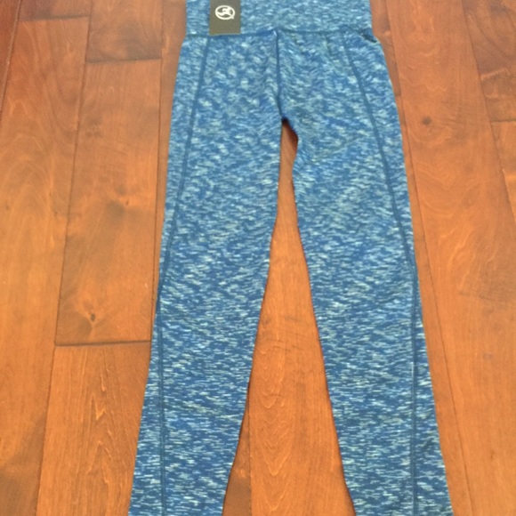 📍clearance 📍Yoga pants📍final price - Picture 2 of 2