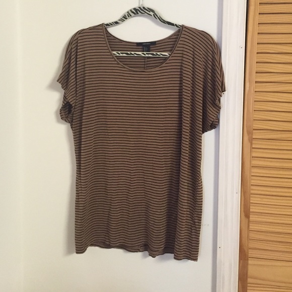 Forever 21 short sleeve shirt