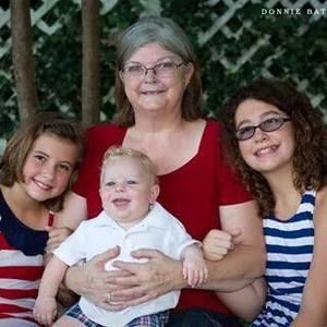 Meet your Posher, Myra