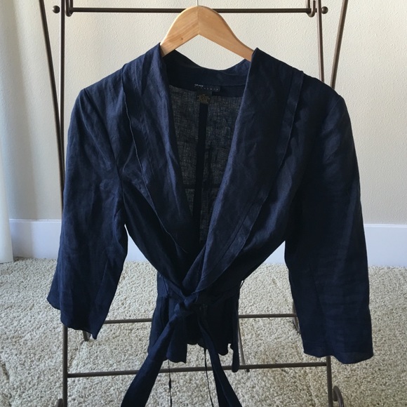 Donated to Goodwill - Picture 1 of 2