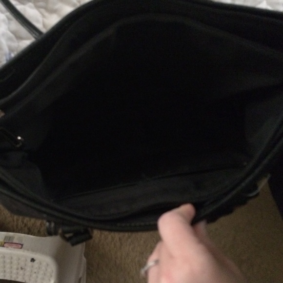 Black purse - Picture 3 of 3