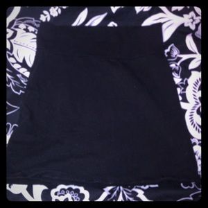 size small black pencil skirt