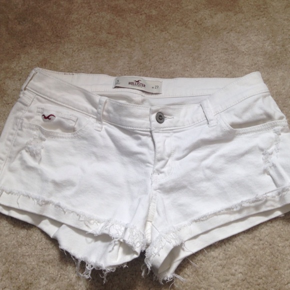 White hollister shorts