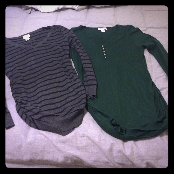 Motherhood Maternity V Neck Sweater Bundle