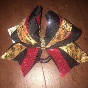 Cheer bow