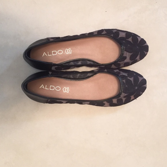 Aldo black flats