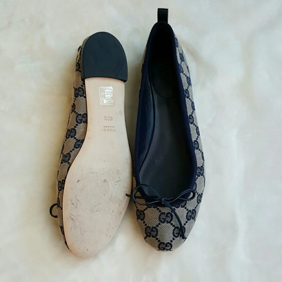 SOLD Gucci flats - Picture 3 of 4