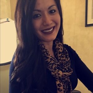 Meet your Posher, Mirna