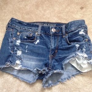 AE size 6 peek a boo pocket shorts