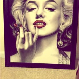 Marilyn Monroe Portrait .