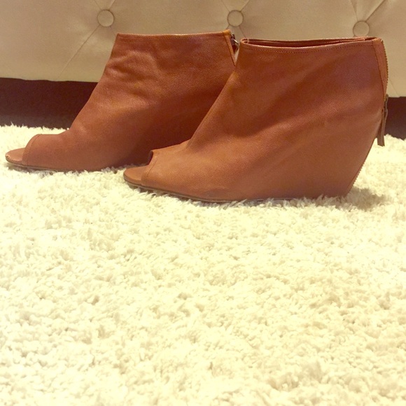 Nine West peep toe booties