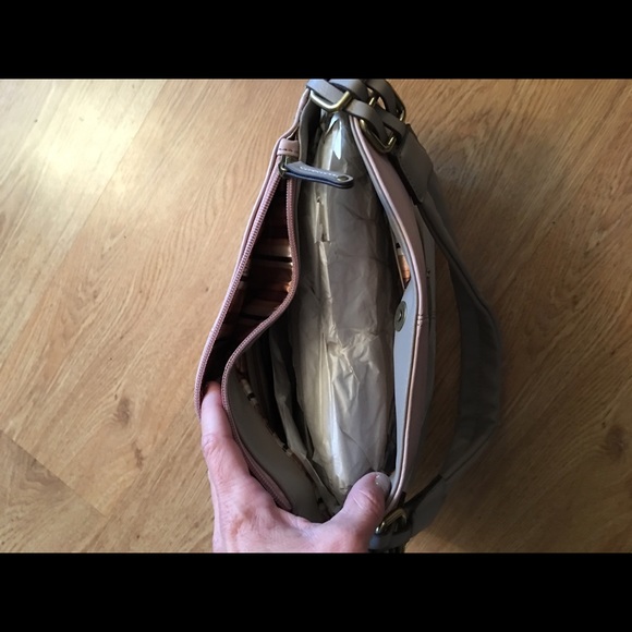 🚫SOLD🚫 Tignanello Pink Gray Nappa Leather Should - Picture 4 of 4