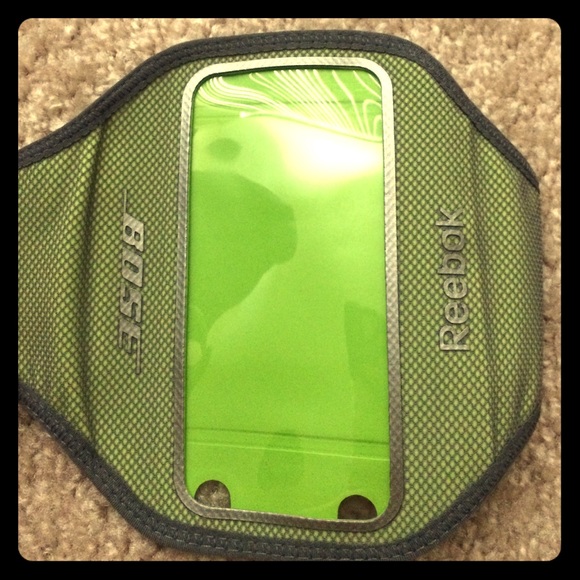 Workout arm band