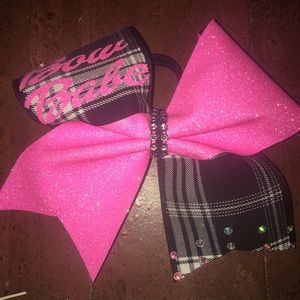 Cheer bow