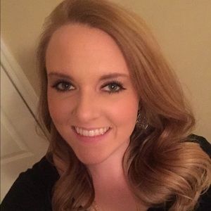 Meet your Posher, Briana