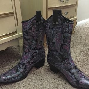 Rain boots