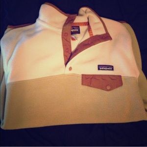 Tan/Brown Patagonia pullover