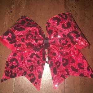 Cheer bow