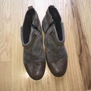 Boutique9 gray booties