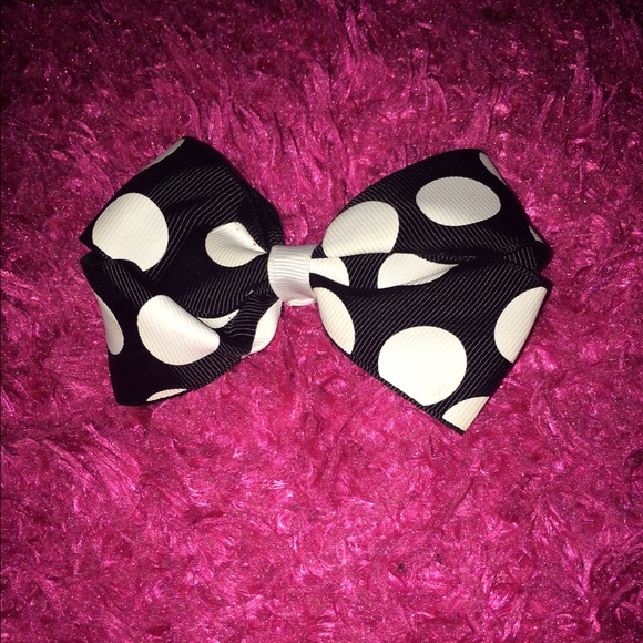 Polka Dotted Bow