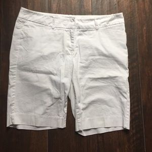 White Cotton Knee-Length City Shorts