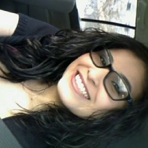 Meet your Posher, Anissa