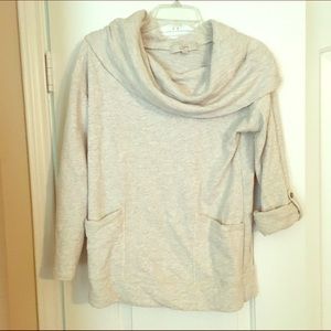 Scoop neck sweater