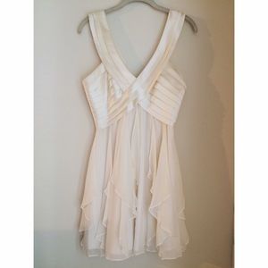 BCBGMAXAZRIA Silk V-neck White Dress