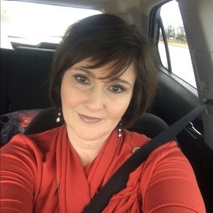 Meet your Posher, Gina