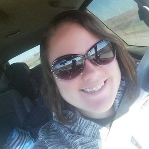 Meet your Posher, Danae