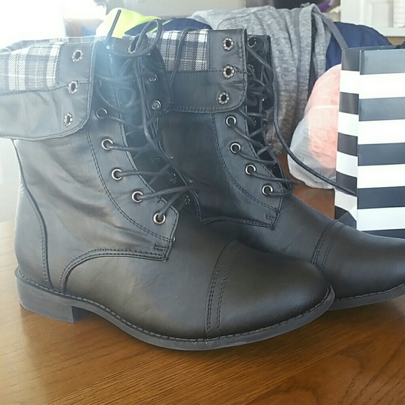 Boots. True to size