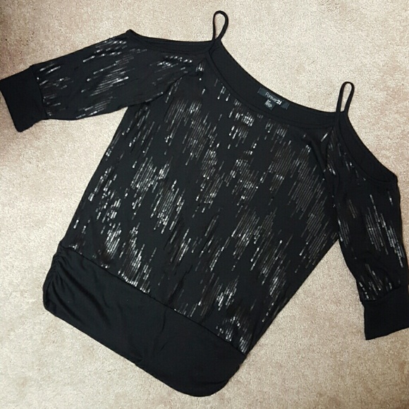 Forever 21 shoulder cutout top