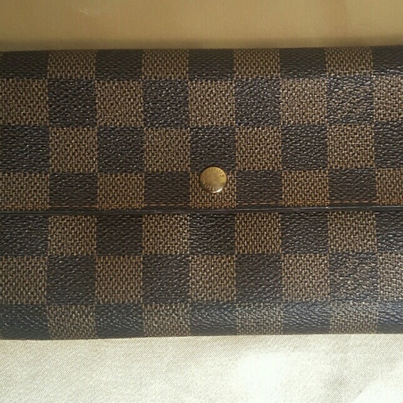 🚫SOLD Louis Vuitton Sarah Damier Ebene Wallet - Picture 1 of 4