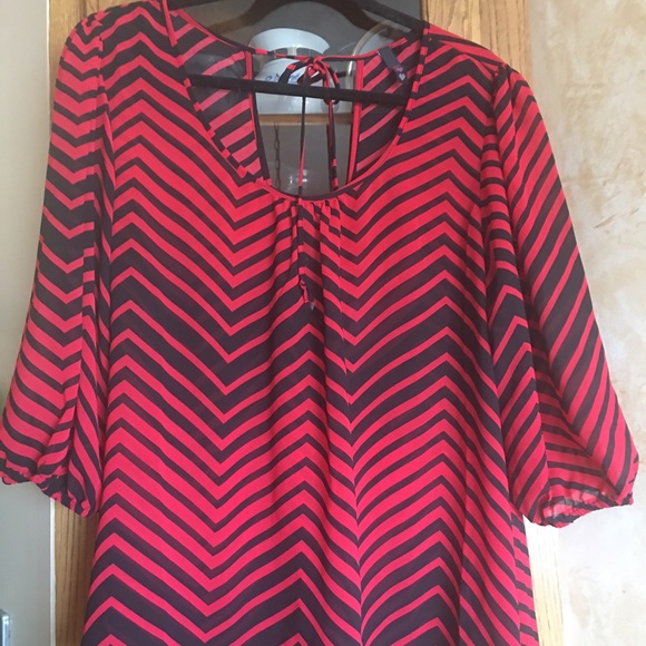 Sheer Chevron Patterned Top w/Super Cute Back
