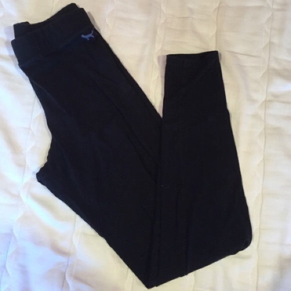 VS PINK black leggings 😩💘