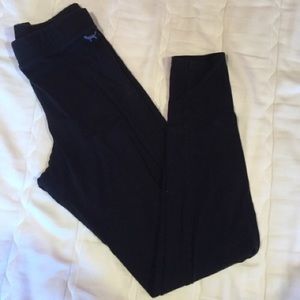 VS PINK black leggings 😩💘