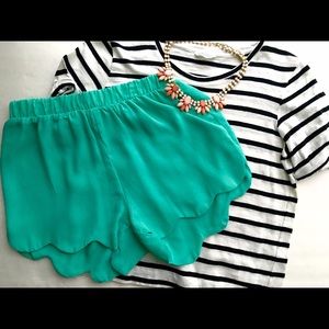 LA Hearts Petal Shorts