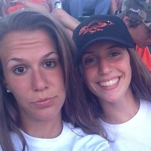 Meet your Posher, Abigail