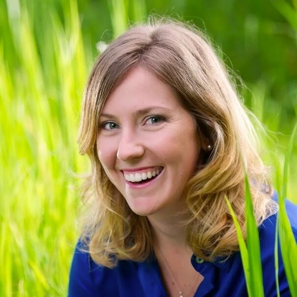 Meet your Posher, Theresa - Picture 1 of 1